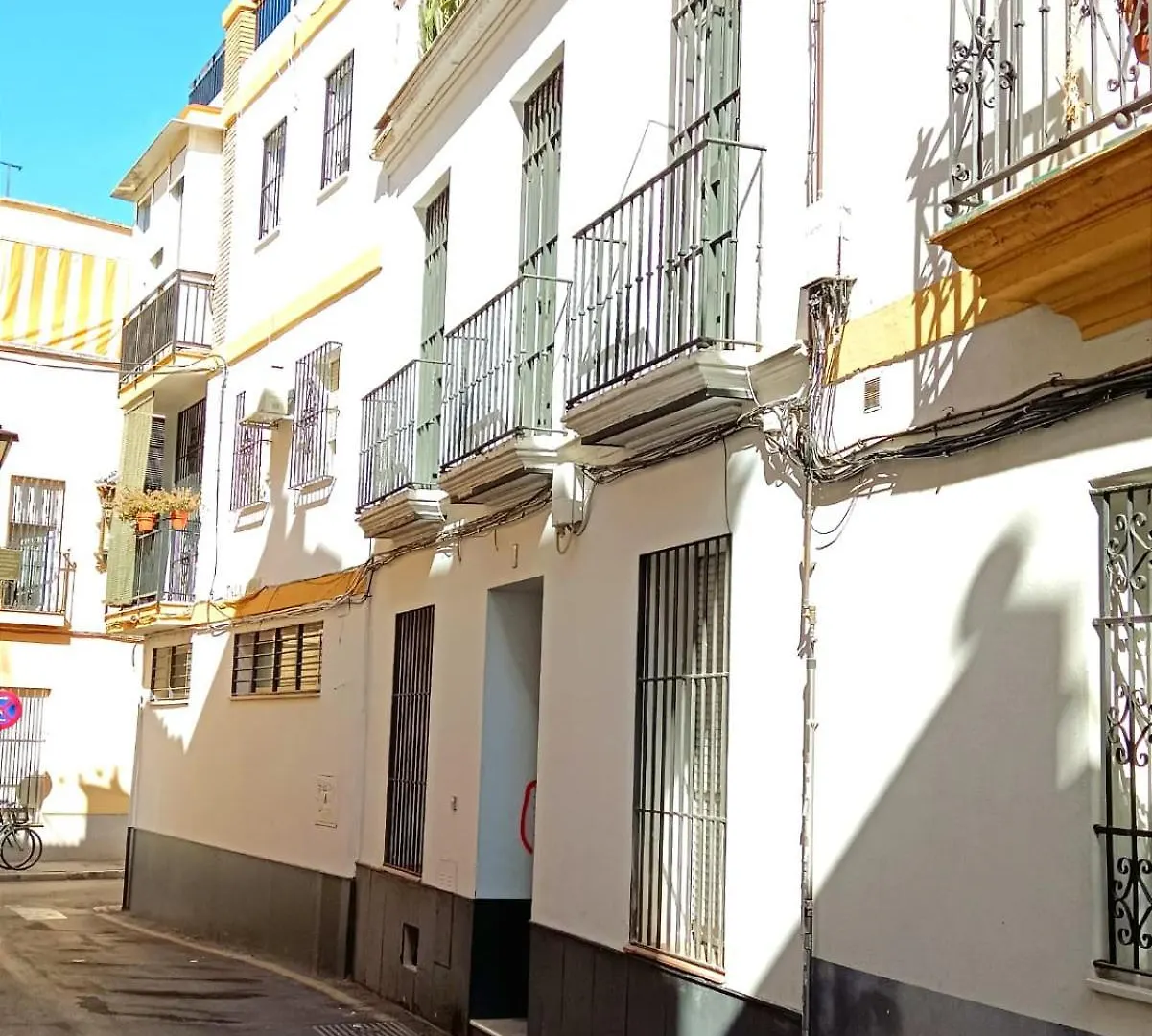 Atico 1 Terraza Y Sol En El Centro De Sevilla !!